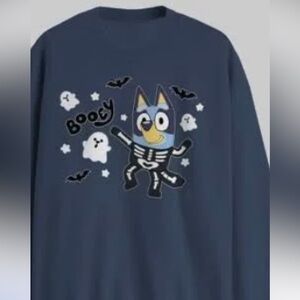 Ladies, Bluey sweatshirt Halloween size extra large blue color, 26 pit